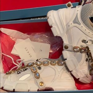 flashtrek tonal hiker sneaker with chain strap